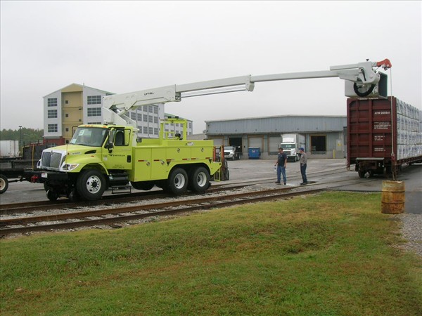 Image of CANOPY SAW HI-RAIL TRUCK