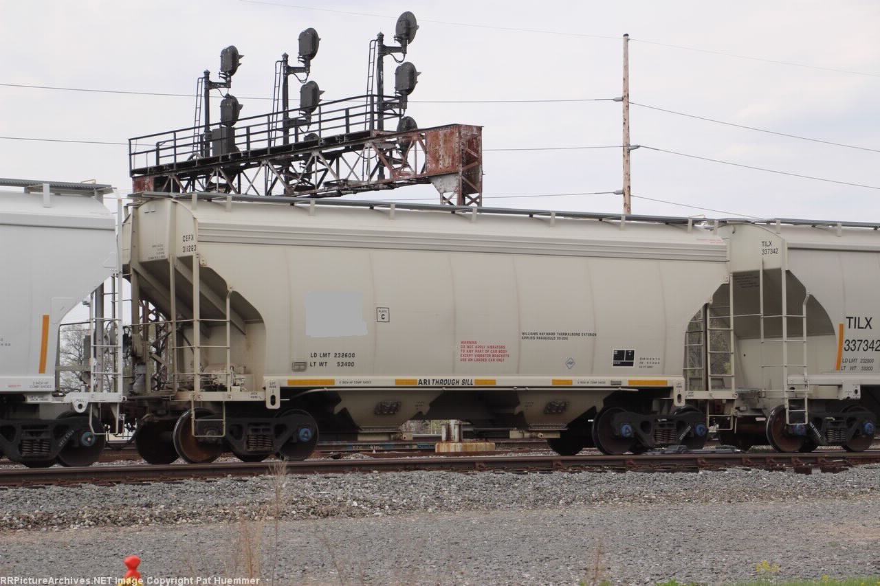 Image of (100+) T3260 THROUGH SILL COVERED HOPPERS