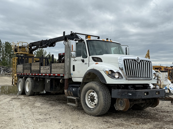 Image of 2008 INTERNATIONAL 7000 HI-RAIL GRAPPLE TRUCK