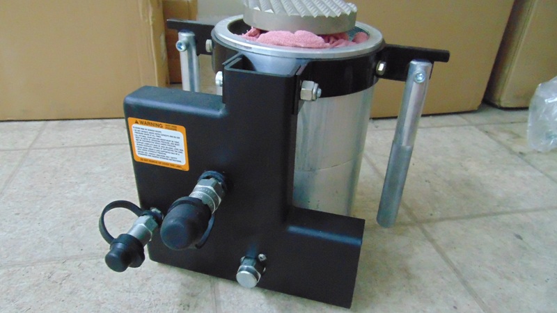 For Sale Other: SET OF 4 ENERPAC 60 TON RAILCAR JACKS