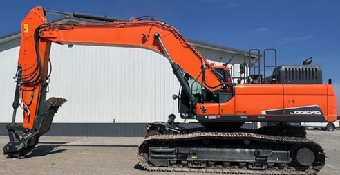 For Sale Railroad Equipment: 2019 DOOSAN DX300C HI-RAIL RAILROAD EXCAVATOR WITH BUCKET THUMB PANEL GRABBER